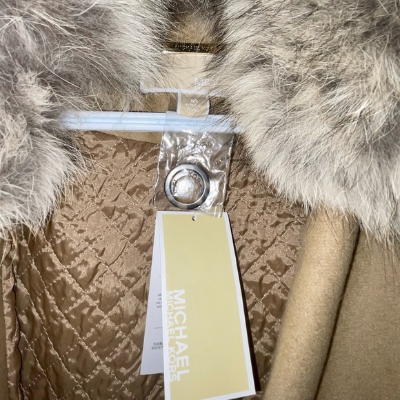 Micheal Kors Fur trimmed wool melton coat - Picture 5 of 5